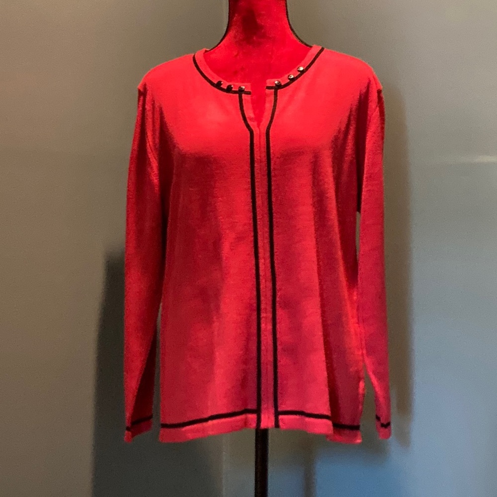 Beautiful Pink Sweater with Black Trim Size XXXL